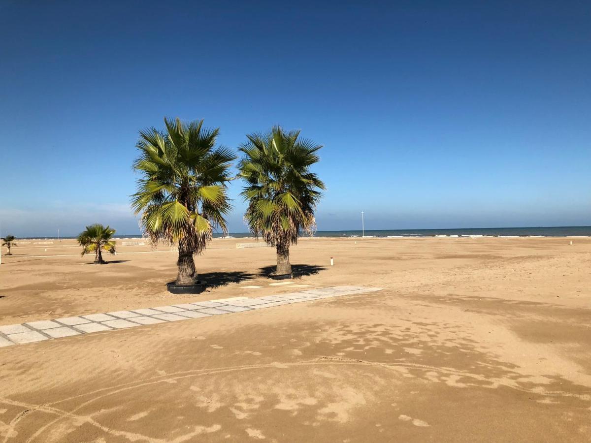 On The Adriatic Beach Tra Venezia Ferrara E Ravenna Sulla Spiaggia Della Riviera Adriatica ليدو ديلي ايستينسي المظهر الخارجي الصورة